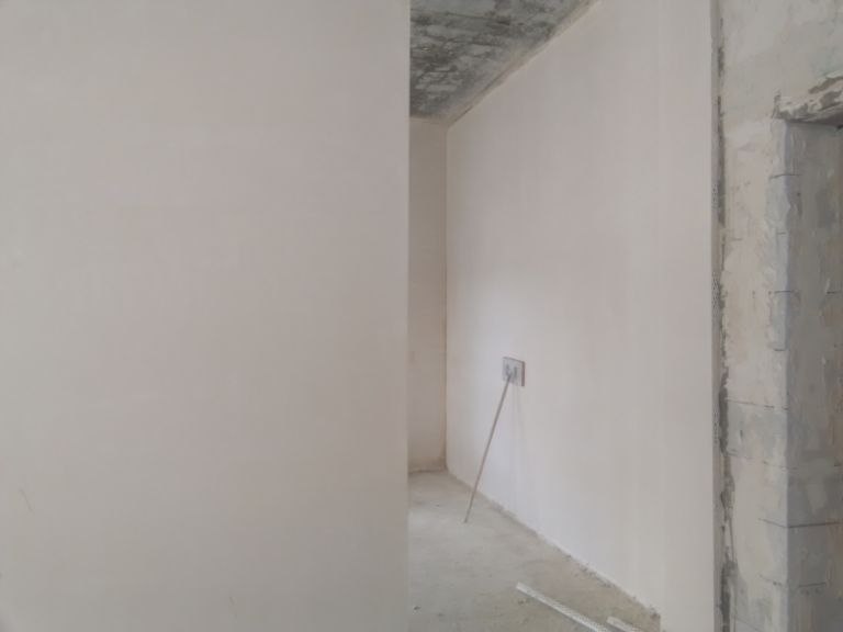 Машинна штукатурка стін гіпсовою сумішшю Knauf MP 75 або Siniat Plato Multistart