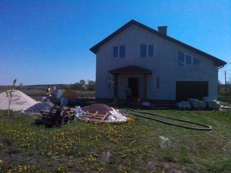 Напівсуха стяжка підлоги в приватному будинку