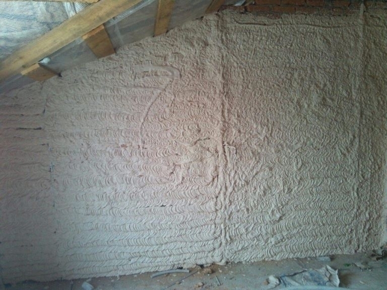 Нанесення гіпсової штукатурки механізованим способом