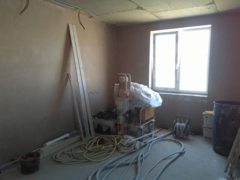 Комплекс робіт по влаштуванню машинної штукатурки в Києві і Київській області