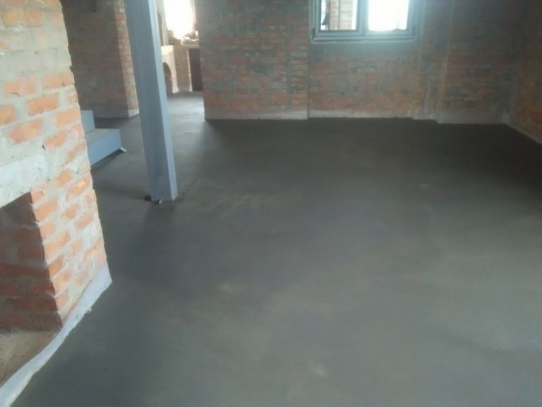 Стяжка підлоги у будинку